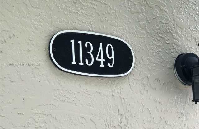 11349 SW 85 LN - 11349 Southwest 85th Lane, Kendall, FL 33173