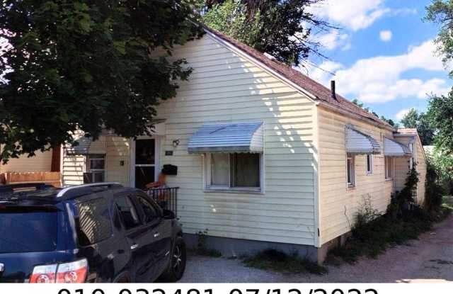 1068 E Deshler Avenue photos photos