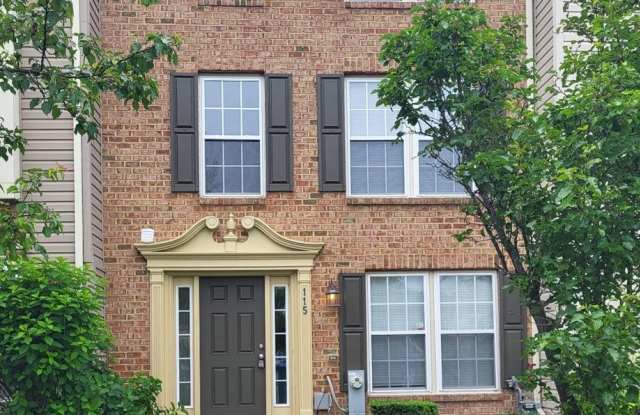 SPACIOUS 3-Level Townhome in Winston's Choice photos photos