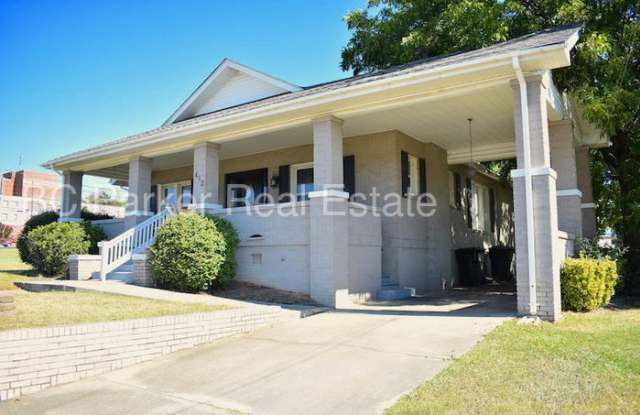 412 Maple Avenue Gallery 2