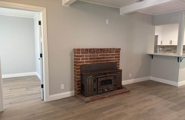 419 Bell Ave, Fairfield CA 94533  Beautifully Remodeled 4 Bedroom, 2 Bathroom Home for Rent! Gallery 4