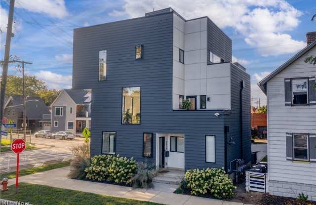 3416 Monroe Avenue Gallery 1