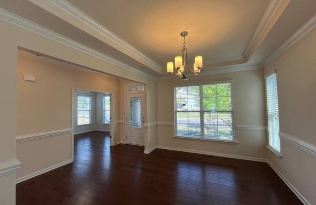 385 Hawks Creek Parkway Gallery 4