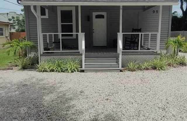955 Aragon Ave photos photos