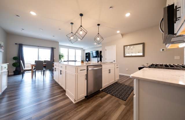 17904 Giants Way photos photos