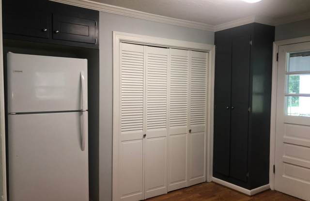 Updated Brick Ranch Conveniently Located Gallery 4