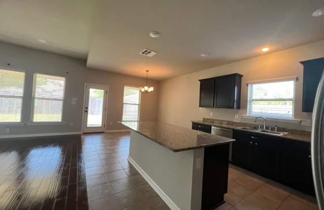 VICTORIA MEADOWS..Close .. Close to Barksdale Air Force Base Gallery 3