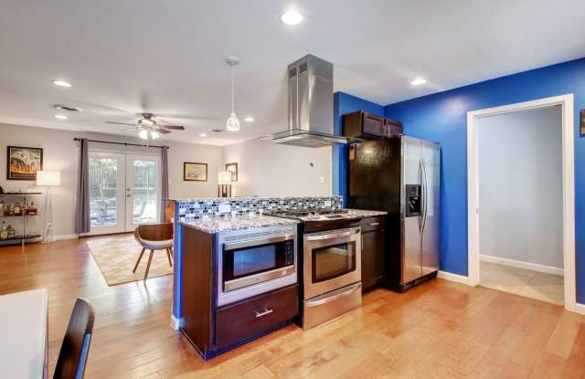 6709 Columbia Dr, Austin, Texas 78723 photos photos