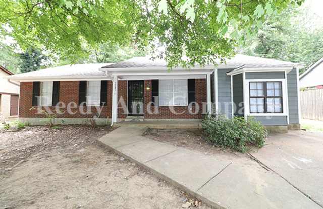 Welcome to 3285 Mayfair Drive! Gallery 1