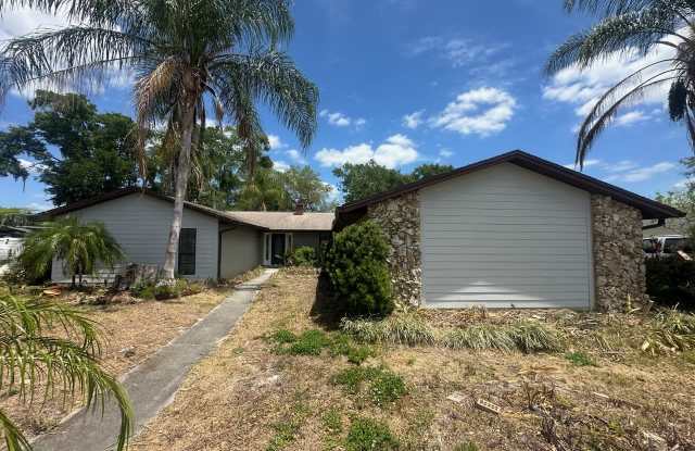 107 Maplewood Dr - 107 Maplewood Drive, Sanford, FL 32771