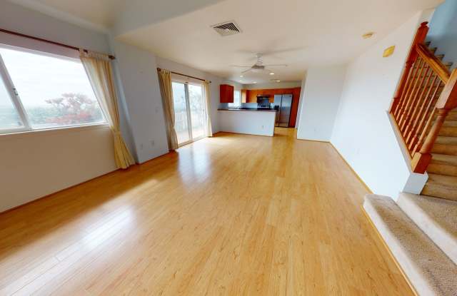 Spacious 3Bd/2.5Ba Single-Family Home in Makakilo with Great Views - 92-831 Makakilo Drive, Makakilo, HI 96707