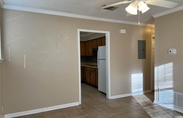 3155 Patricia Dr Gallery 3