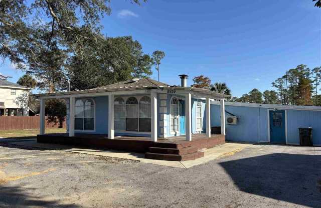 9939 Lillian Hwy photos photos