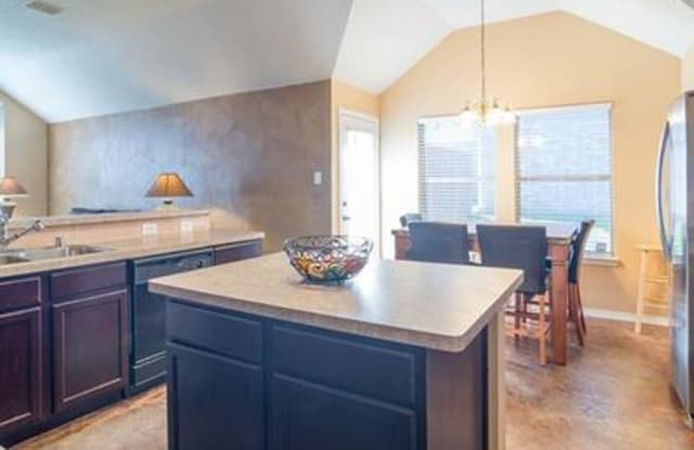 1106 Beechwood Ln - 1106 Beechwood Lane, Cedar Hill, TX 75104