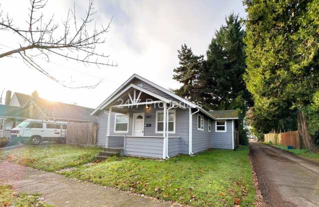 Charming 2 BD | 2 BA Home with A/C in Salem photos photos