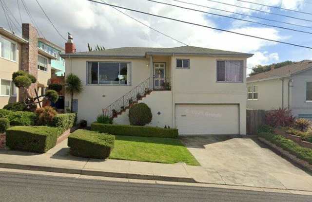 2 Bed / 1 Bath Home with Yard in Desirable SSF Neighborhood photos photos
