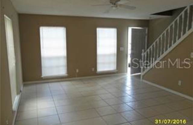 132 DOUGLAS ROAD W Gallery 4
