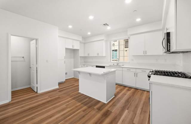 3-level home in Rancho Cucamonga Gallery 4