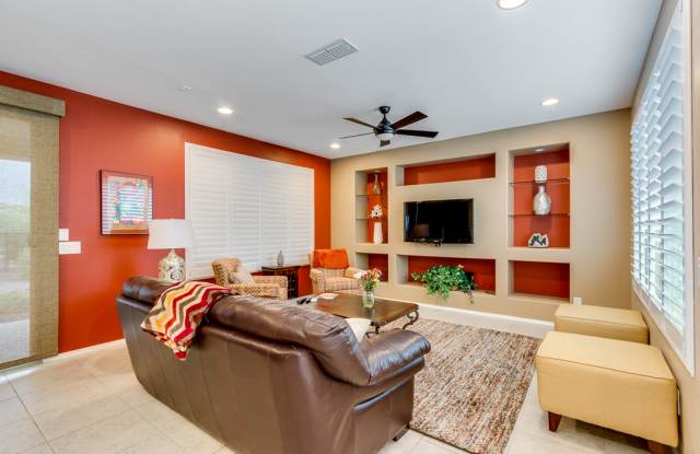 21854 N 263rd Dr Gallery 4