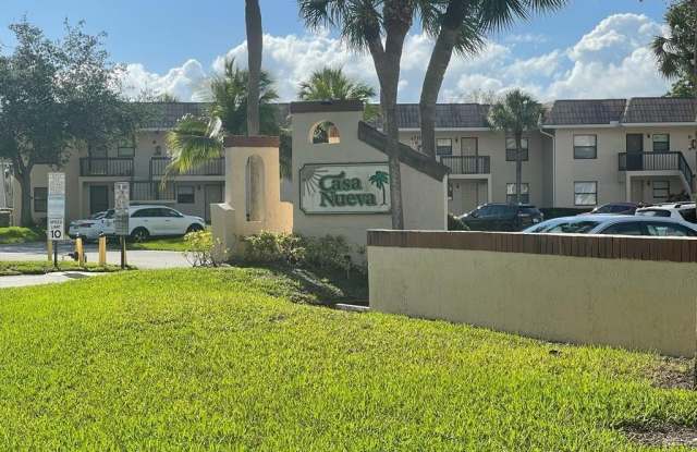 6844 PALMETTO Circle S Gallery 2