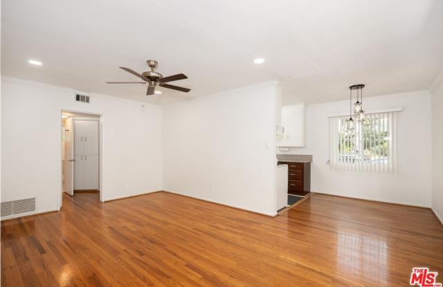 256 S Doheny Dr photos photos