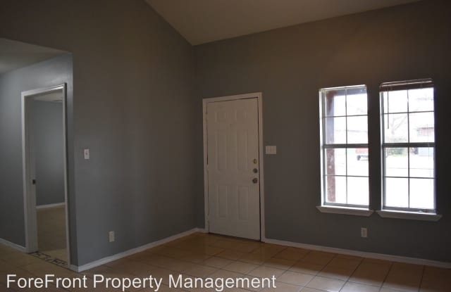 7629 Windsor Oaks Gallery 3