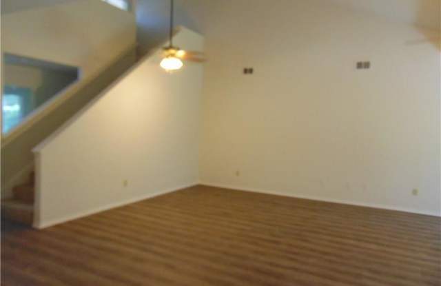 9213 Independence LOOP Gallery 2