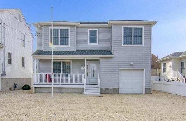 26 Newark Avenue photos photos