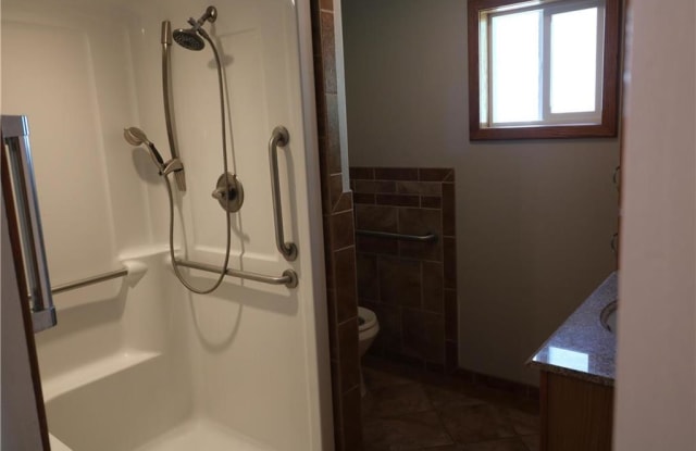 5809 Sloan Ave - 5809 Sloan Avenue, Kansas City, KS 66104