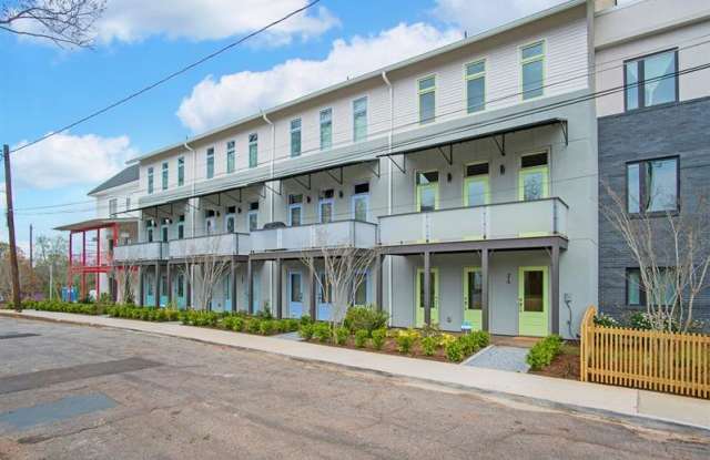 216 Wilbur Avenue SE Gallery 2