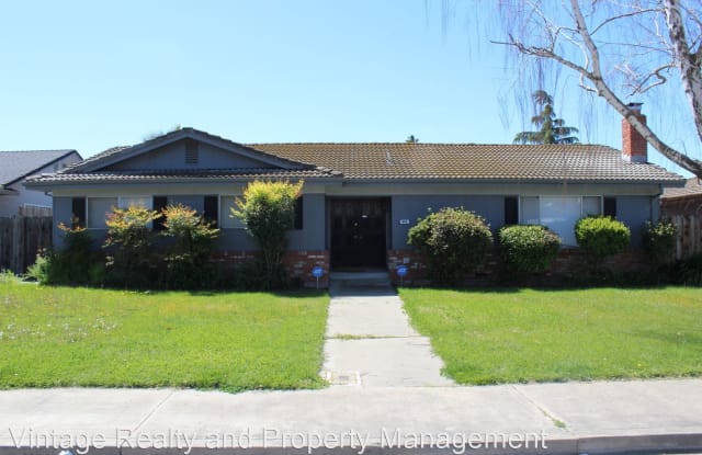 402 W. Century Blvd - 402 West Century Boulevard, Lodi, CA 95240