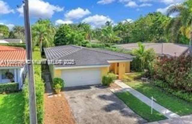 527 Gerona Ave photos photos