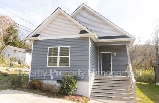3016 N Chamberlain Ave - 3016 North Chamberlain Avenue, Chattanooga, TN 37406