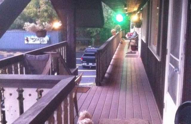 1305 East 1st Street - 1305 East 1st Street, Duluth, MN 55805