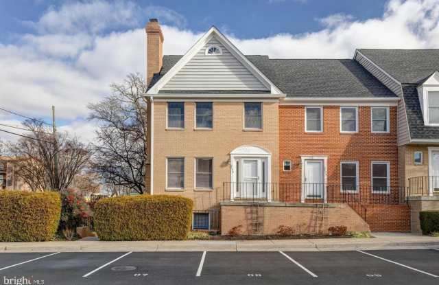 217 LOCUST STREET SE photos photos