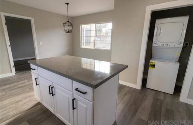 4219 Estrella Avenue - Unit A Gallery 2