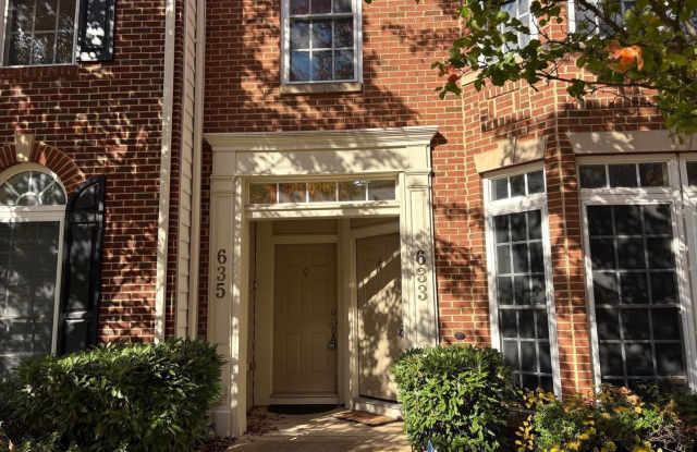 635 WHETSTONE GLEN Street Gallery 1