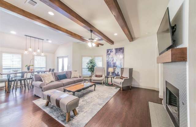 505 Sheer Bliss Lane Gallery 2