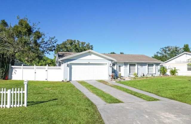 111 CUAUTLA WAY - 111 Cuautla Way, Buenaventura Lakes, FL 34743