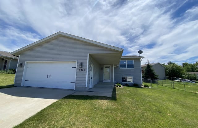 4936 Valley Drive Northwest photos photos