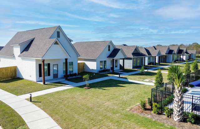 Cottages at Creekview Gallery 2