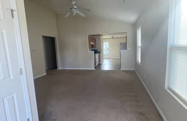 2437 Middle View Dr. Gallery 2