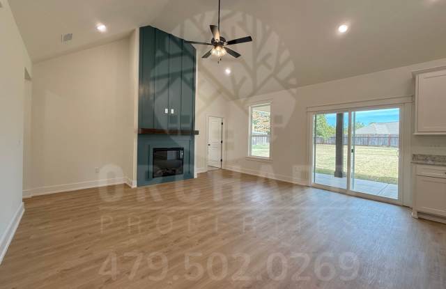 Bella Vista Single-Family Home- 2 Bed/ 2 Bath with Hobby Room- Spacious Seabrook Plan Gallery 4