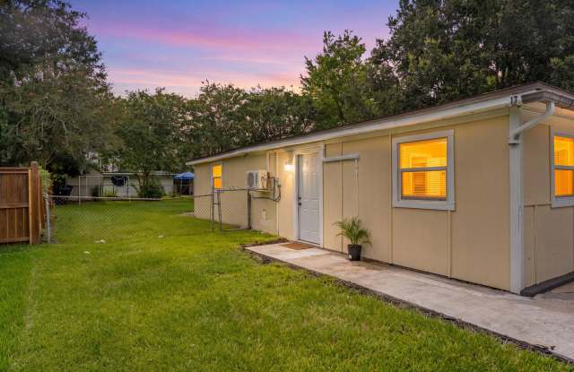 5822 Tampico Road - B Gallery 1