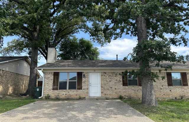 8320 Cambridge Rd #M15 photos photos