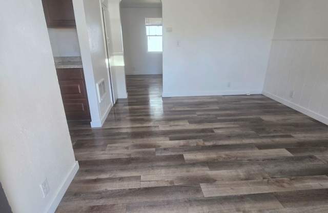 Division St Apartments photos photos
