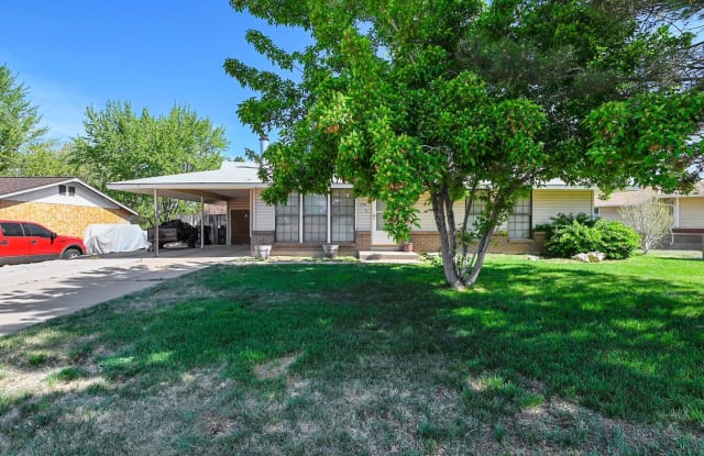 1946 West 3875 South - 1946 West 3875 South, Roy, UT 84067