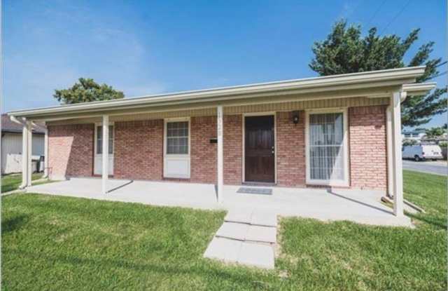 1320 N BENGAL Road photos photos