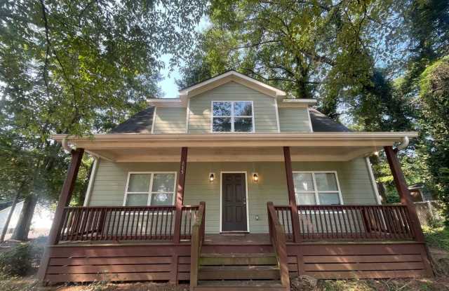 PRE-LEASING FOR AUGUST 2026! photos photos