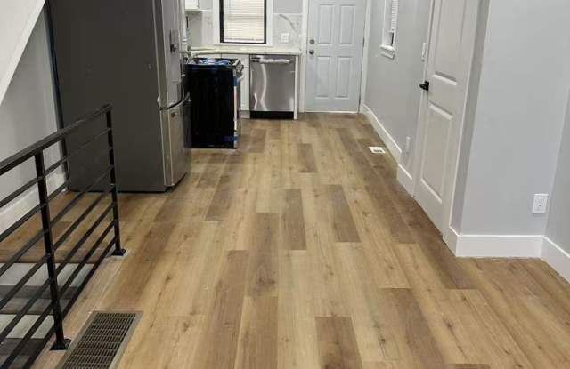 3 bedroom 1.5 bath house available in South Philly photos photos